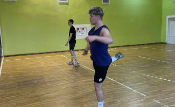 Badmintona sacensības jauniešiem