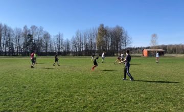 Futbola sacensības