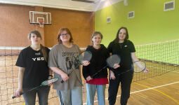 Badmintons jaunietēm