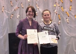 Zane Gabrusāne iegūst Atzinības rakstu Robertam Mūkam veltītā jaunrades konkursā