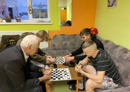 Dambretes sacensības